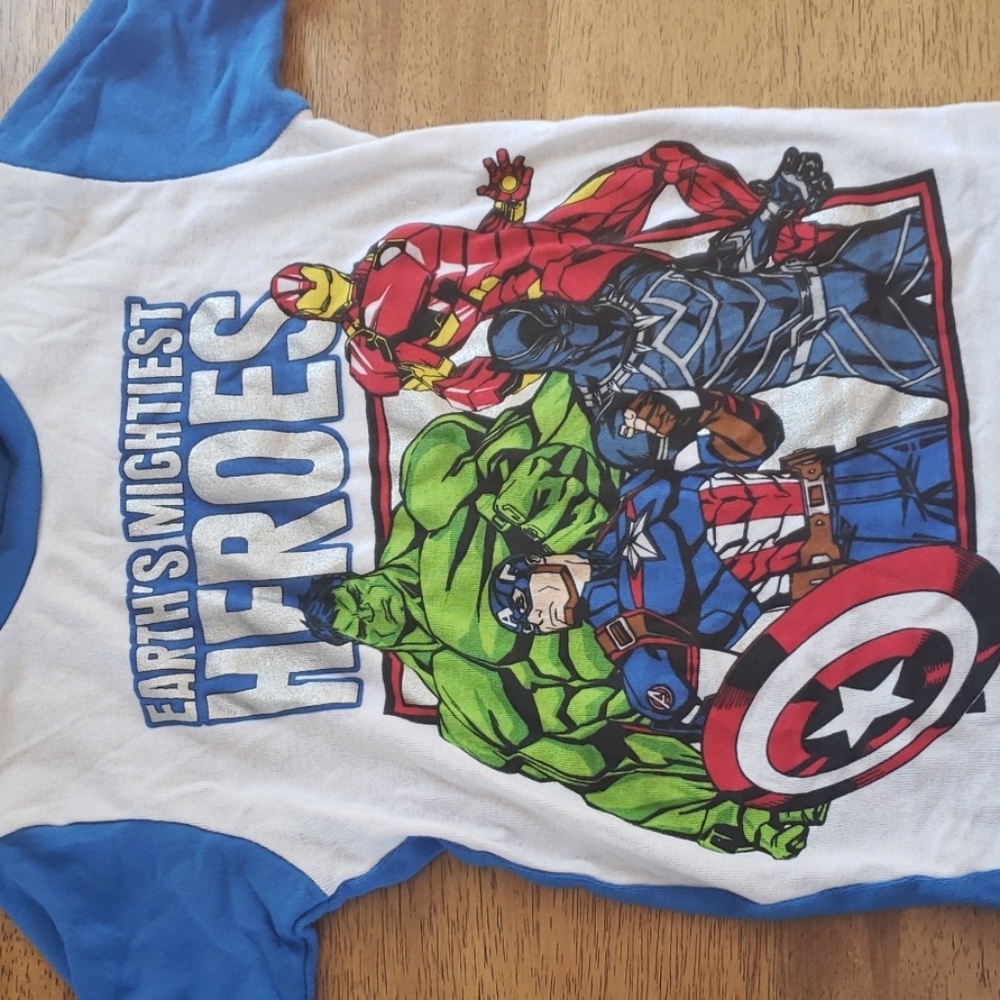 Boys size 10 pajamas